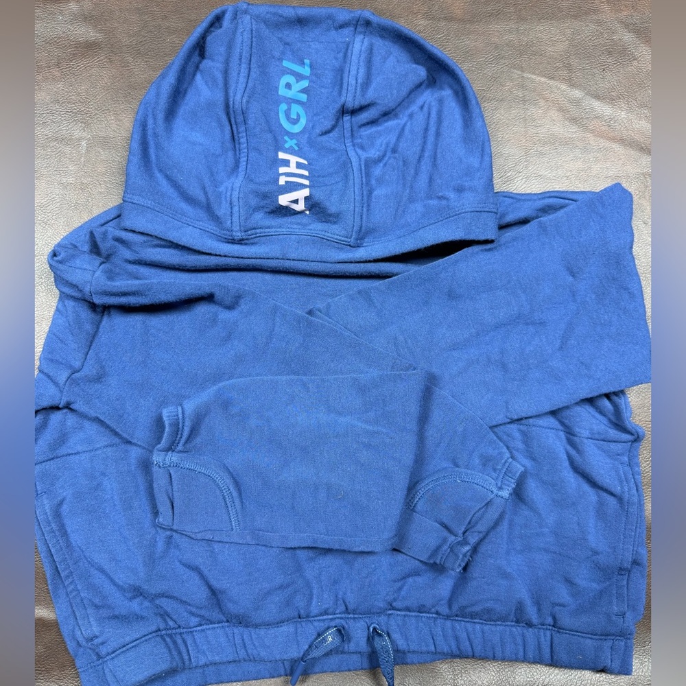 Athleta  girl pullover